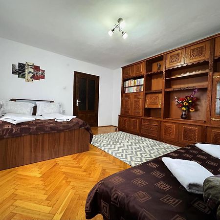 Casa Mary Hotel Hátszeg Kültér fotó