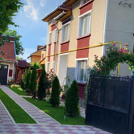 Casa Mary Hotel Hátszeg Kültér fotó